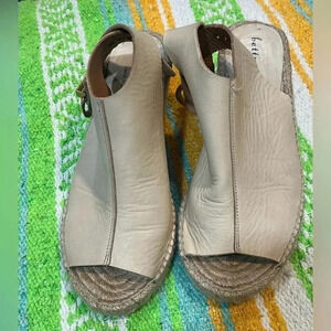 Bettye Muller Leather Peep Toe Espadrille Wedges size 8